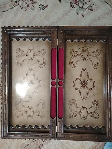 idman paltar: Əl işi taxta nərd dəsti - Material: bərk ağacdan oyma çərçivə, cilalı — 2