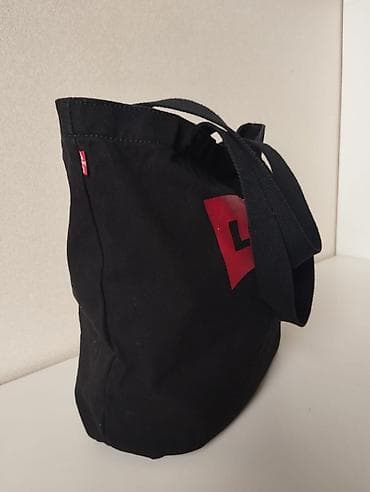 Sumka teze hec əl dəyilməyib deyerinən aşağı satıram — 2