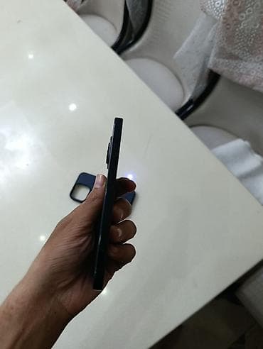 philips xenium 9@9d: IPhone 15, 128 GB, Qara, Face ID — 10
