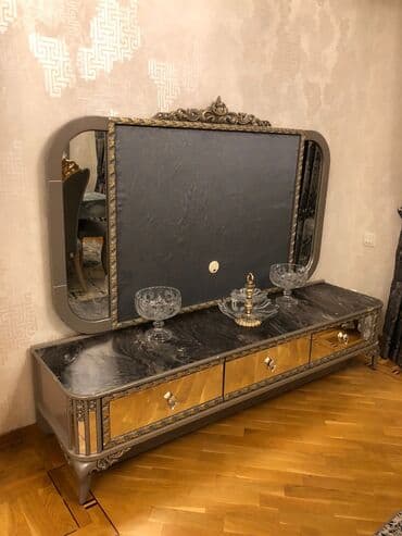 is elanlari 2021 gence seherinde: İşlənmiş, Düz TV altlığı, Polkalı — 1