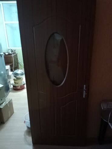 ev qapılar: Düz TV altlığı — 1