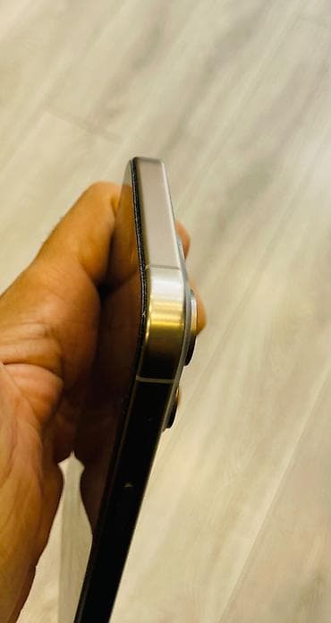 iphone 11 pro max 64: IPhone 15 Pro, 256 GB, Natural Titanium, Face ID — 3