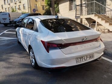 faizsiz kreditlə maşın: Hyundai Elantra: 2 l | 2022 il Sedan — 9