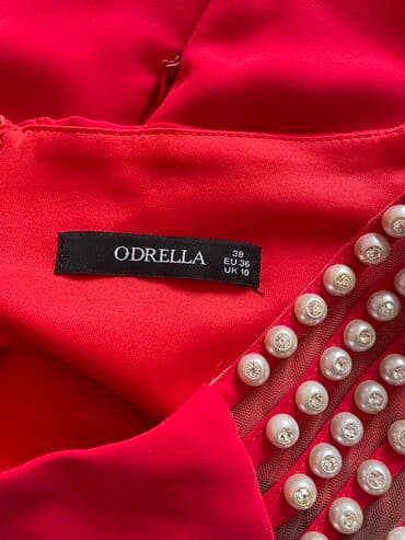 zapi satilir tecili: Ziyafet geyimi 38 ölçüdedir. Tam Uzunlugu 1.50-dir. İsteyen kesdirib — 11