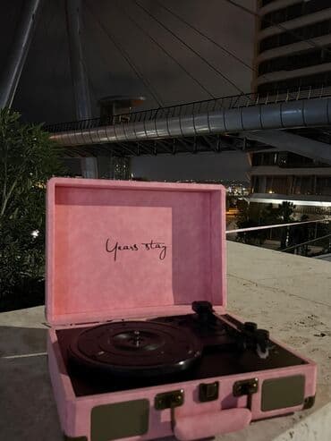 виниловый проигрыватель баку: Qrammafonlar Mehduddur!!! Çox gözəl Retro Qramafonlar və göz oxşuyan — 18