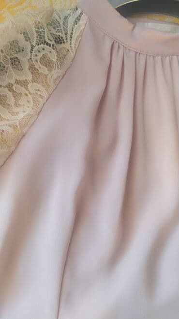 1defe nişanda geyinilib.10man satılır lalafo.az -da 1defe nişanda geyinilib.10man satılır