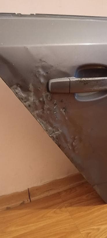 ford mondeo ehtiyat hissələri: Məhsul: Avtomobilin arxa saǧ qapısı (sedan/hetçbek tipli kuzova uyğun) — 2