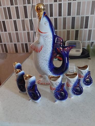 baliq mehsullari: Porcelan “balıq” servis dəsti - Kompozisiya: 1 böyük qrafin/karaf — 1