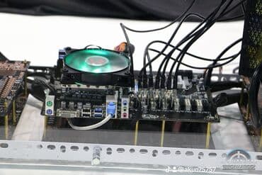 Korpuslar: Ana Platası ASRock H110 Pro BTC+ — 2