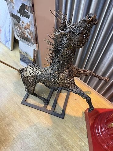 cox maraqli sekiller: Fiqur, Metal — 2