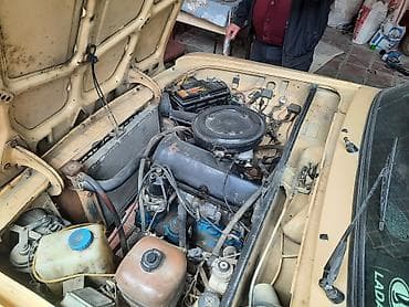 vaz 2106 kuzası: VAZ 2106 sedan - Kuzov: 4 qapılı, bej rəng - Mühərrik: benzin — 3