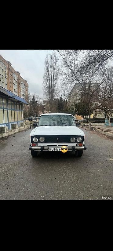 2107 satışı: VAZ 2106, ağ rəng, sedan kuzov. Xüsusiyyətlər: - Klassik 2106 — 4