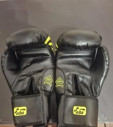 Digər idman və istirahət malları: Məhsul: Boks əlcəyi (cüt) 35 manata alınıb İstifadə olunmayıb - — 2
