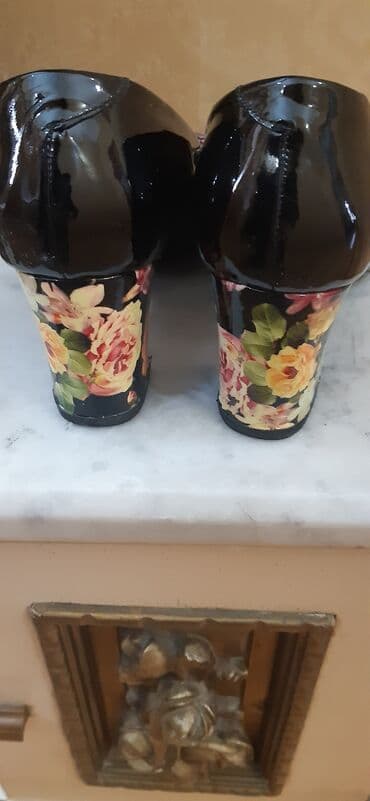 женские закрытые туфли: Туфли, Размер: 38, цвет - Черный, Б/у — 2