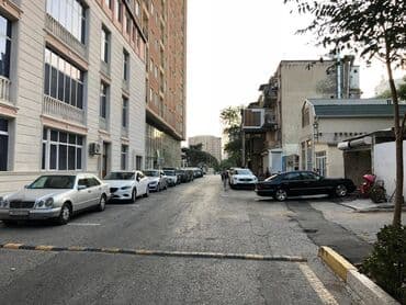 ayliq kiraye oteller: 28 may metrosuna yaxin amerika sefirliyine yaxin yerləşən 4 otaqli — 6