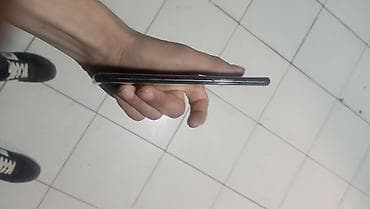 ikinci el planşetler: - Smartfon, qara rəng - Tam ekran ön panel, nazik çərçivələr - Kompakt — 3