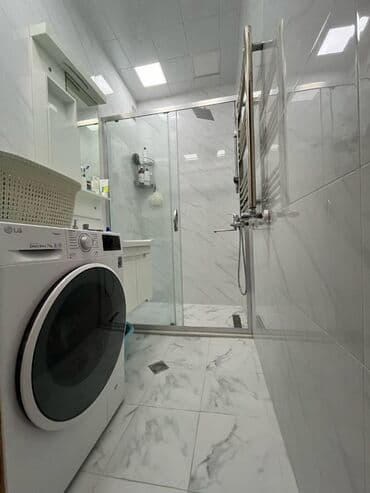 saray mtk 78 kv: Bakı, 3 otaqlı, Köhnə tikili, m. Xalqlar Dostluğu, 85 kv. m — 3