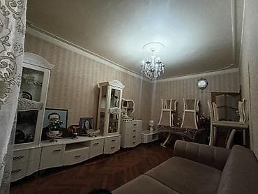 memar əcəmi: 3-cü mikrorayon 3 otaqlı, 150 kv. m, Orta təmir — 5