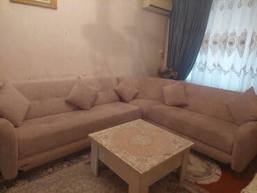 стол для конференций: Divan 3 hissədən ibarətdir hər 2 tərəfi açılır Bazası genişdir — 1