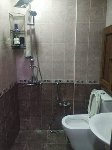 ist petrol tbilisi prospekti: Nizami rayonu,Xalqlar dostluğu metrosunun yaxınlığı,Medical Plaza — 5