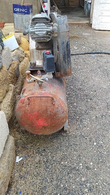 svarka aparati satisi: Sənaye tipli hava kompressoru - Elektrik mühərrikli, kəmər ötürücülü — 3