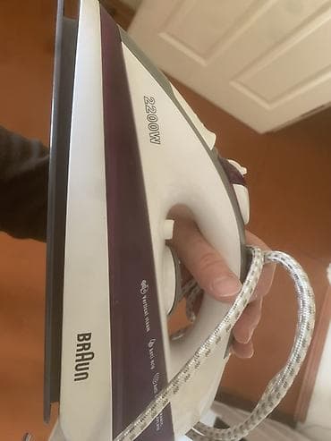 Braun buxarlı ütü – 2200W Xüsusiyyətlər: - Güc: 2200W – sürətli