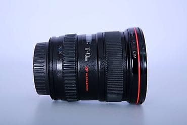 Linza Canon EF 17-40 mm F/4 Təzədir. Canonun öz lensidir. Sigma deyil