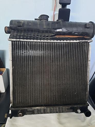 Mühərrik soyutma radiatorları: Universal auto 202, Orijinal, Yaponiya, İşlənmiş — 1