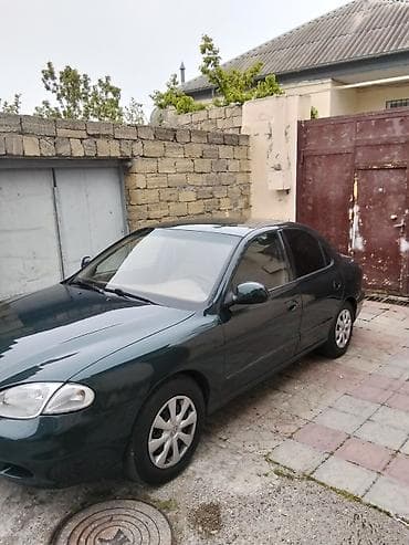 bmw satıram: Hyundai Elantra: 2 l | 1999 il Sedan — 4