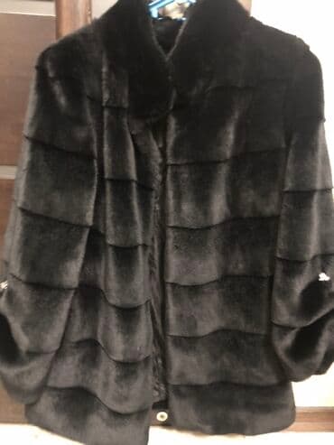 qadın kurkləri: Qara rəngli xəz plaş/palto - Zərif, parlaq teksturalı xəz material - — 6