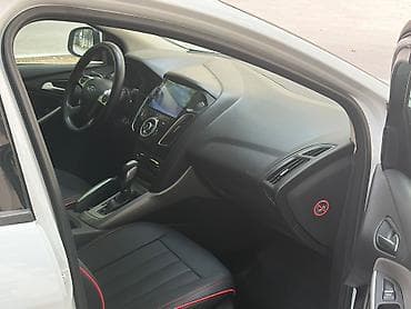 avto mubadiləsi: Ford Focus: 1.5 l | 2013 il 142523 km Sedan — 5