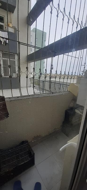 dasinmaz emlak agentliyi: Hövsan qəsəbəsində 4 otaqlı mənzil 1 mərtəbə Ünvan: Bakı şəhəri — 3
