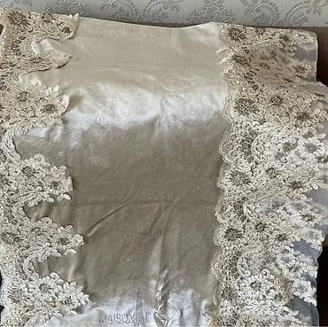 Şamdanlar: Yataq üçün rəng - Bej Yataq örtüyü — 1