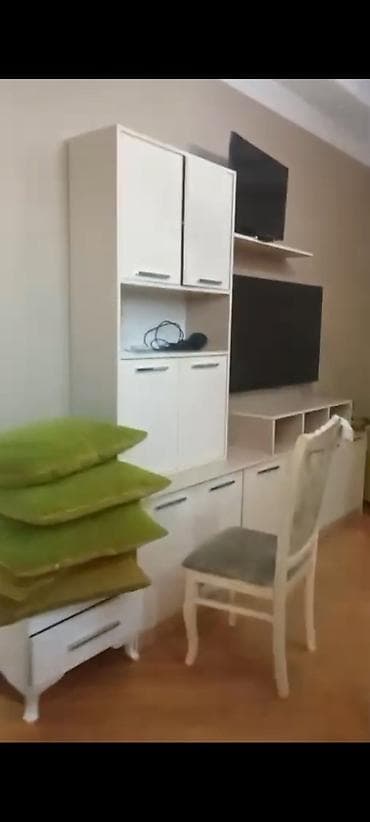 qız ucun dolab: 14/9 mertebesi. Evde her esya var. Tam temirli. Iki oraq. Evde qalan — 5