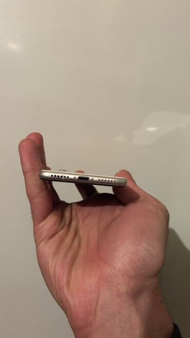 iphone se 2016: IPhone SE 2022, 64 GB, Black Titanium, Barmaq izi — 6