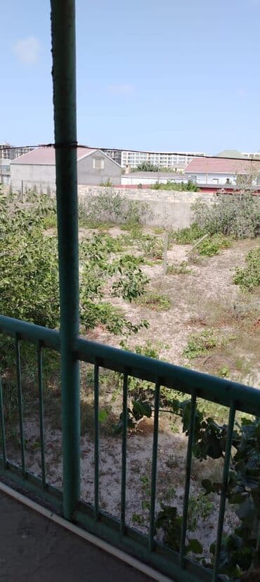 ev şəkilləri çəkmək: Kürdəxanı qəs. 4 otaqlı, 1700 kv. m, Orta təmir — 7