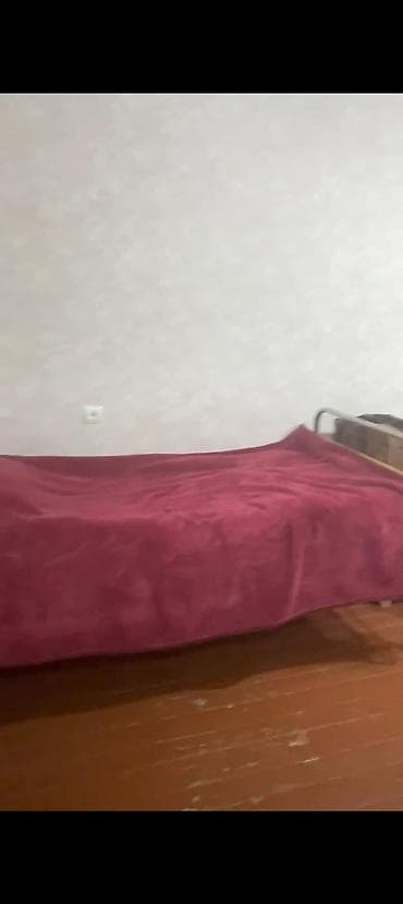 bileceride satdiq evler: Domafserin yani zabitler evinin yani merkezde 1 otaq 6 ci mertebenin — 10