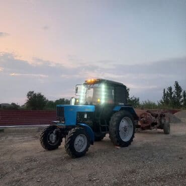 t150 traktor: Belarus 821 traktor - Model: Belarus 821 (MTZ-82.1 seriyası) - Çəkisi — 4