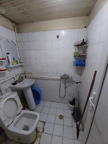 bina ev menzil: Obyekt – yaşayış binasının birinci mərtəbəsində yerləşən ayrıca — 5