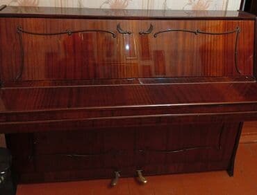 music gallery inqilab: Upright pianino – klassik üslubda, tünd qəhvəyi (maun effektli) parlaq — 2