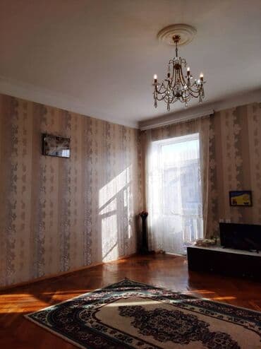 stalinka binalar: Bakı, 3 otaqlı, Köhnə tikili, 88 kv. m — 3