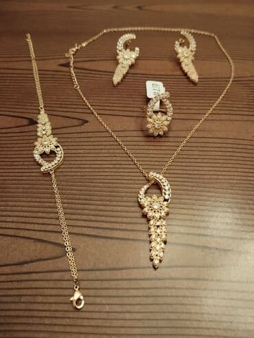 xarı bülbül icon: Dest 60 azn, materialı poladdandir, rengi deyišmir! — 1