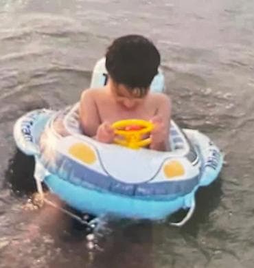 Oyuncaq nəqliyyat: Uşaq üçün şişmə üzmə qayığı – sükanlı model - Dizayn: Avtomobil — 3