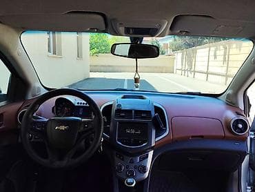 şevralet aveo: Chevrolet Aveo: 1.4 l | 2012 il 250000 km Sedan — 6