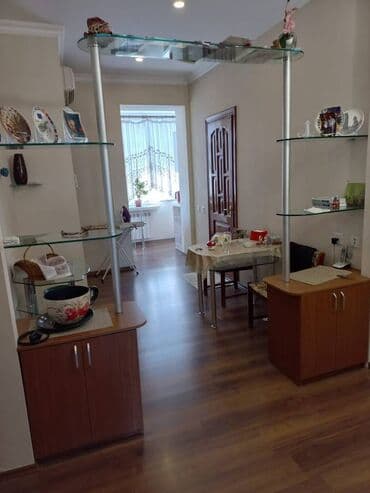 naxcivan kiraye ev elanlari 2024: Nəsimi r yaxin 5 mertebeli binanın 5-ci mərtəbəsində yerləşən ümumi — 12