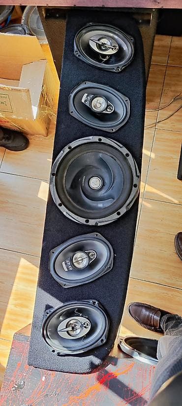 Avtomobil üçün akustik panel – 5 dinamikli hazır arxa polka sistemi -