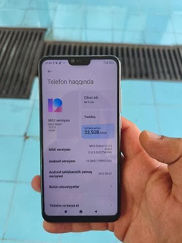 mi airdots: Xiaomi Mi 8 Lite, 64 GB, rəng - Qara, 
 Qırıq — 2