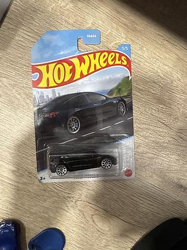 hot wheels oyuncaq dəsti: Hot Wheels maşinlari almag istezez WhatsAppa yazin — 9