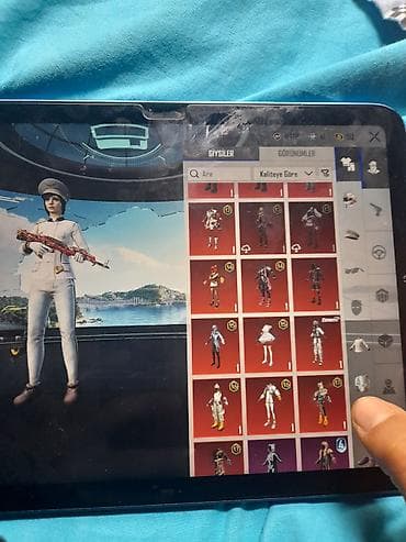 bas: PUBG Mobile hesabı – zəngin inventar və nadir kosmetikalar — 4