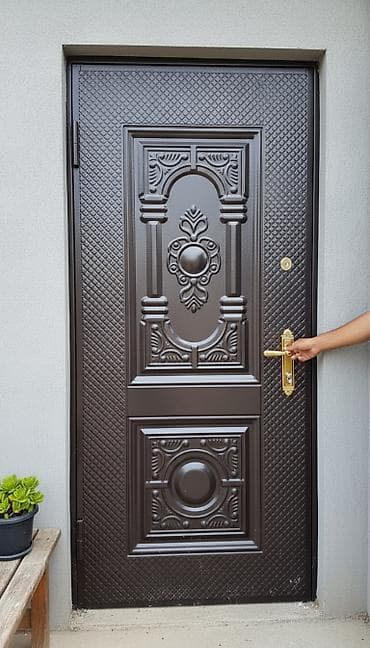 Seyf qapılar Münasib qapılar Dəmir qapı Ev qapıları Çöl qapısı lalafo.az -da Seyf qapılar Münasib qapılar Dəmir qapı Ev qapıları Çöl qapısı